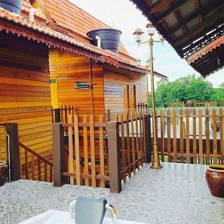Kampong Pinang Sebatang Melaka Hotel Luaran gambar