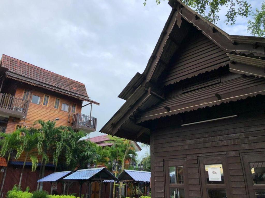 Kampong Pinang Sebatang Melaka Hotel Luaran gambar